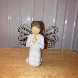 Willow tree figurine praying
